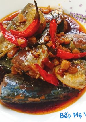 Hình của món Cá nục kho khô.