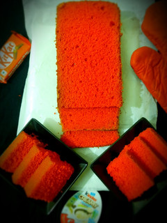 ரெட் வெல்வெட் பவுண்ட் கேக் (red velvet pound cake recipe in tamil) செய்முறை முக்கிய புகைப்படம்