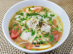 Hình của món Canh nấm kim châm nấu thịt viên.