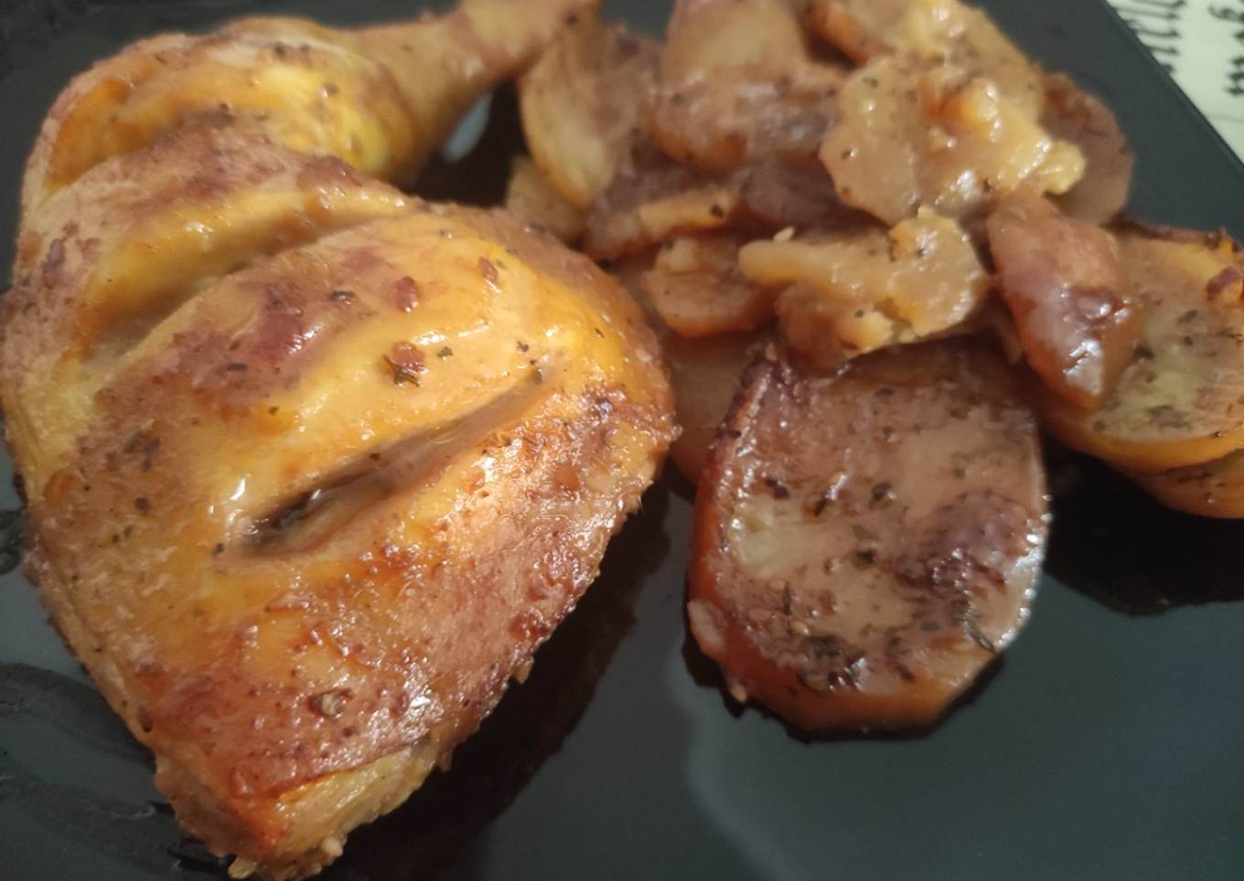Pollo Asado al Vino Blanco y Yakiniku con Patatas a las Hierbas Provenzales