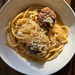A picture of Chicken Piccata Meatballs with Lemon Sauce.