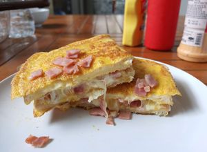 รูปของ French Toast Pocket Ham Cheese
