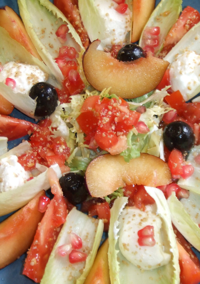 Una foto de Ensalada colorida