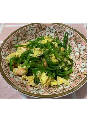 青椒蝦仁炒蛋 的食譜成品照片