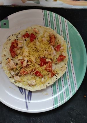 A picture of Papad chat.