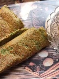 मूंग दाल चीला (moong dal cheela recipe in Hindi) रेसिपी मुख्य फोटो