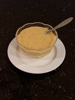 A picture of Sriracha Hollindaise Sauce.