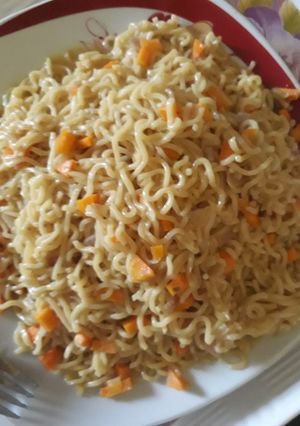 A picture of Indomine with carrots.