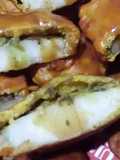 Double layer chutney pakoras