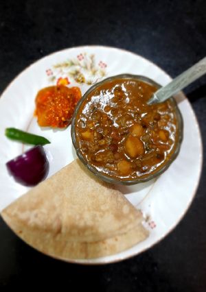 ধাবার স্টাইলে তরকা (dhabar style e tarka recipe in Bengali) রেসিপির প্রধান ছবি