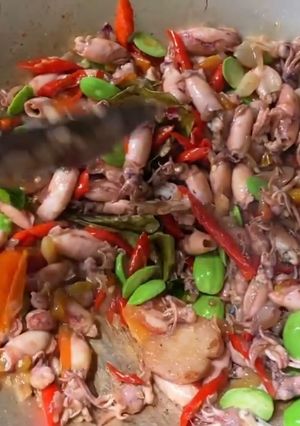 Foto resep Tumis baby cumi cabe pete