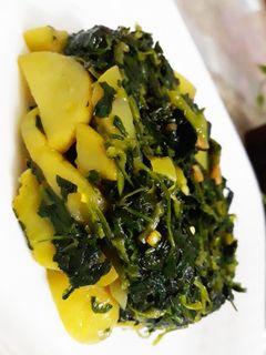 आलू मेथी (Aloo methi recipe in hindi) रेसिपी मुख्य फोटो