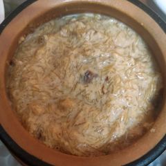 A picture of Sheer khurma.