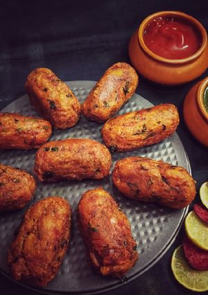 A picture of Banana - Beetroot rolls.