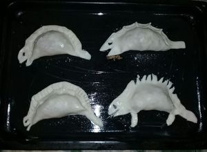Una foto de Empanadas dulces, empanadas monstruo 👌👌