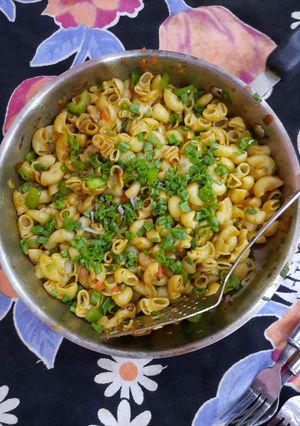 A picture of Macaroni.
