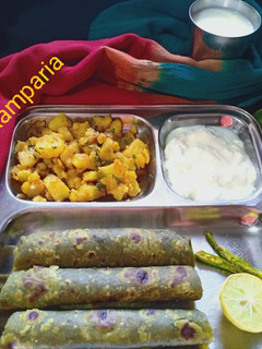 પાલક નાં પરાઠા સાથે સુકી ભાજી (Palak Paratha Suki Bhaji Recipe In Gujarati) રેસીપી મુખ્ય ફોટો