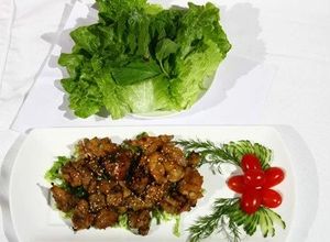 Hình của món Thăn heo nướng hương vị mắc khén.