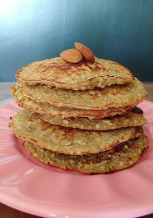 Una foto de Hotcakes de avena y banana