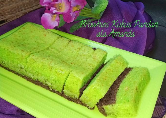 Resep Brownies Kukus Pandan Coklat Ala Amanda Oleh DEWI SARASWATI - Cookpad