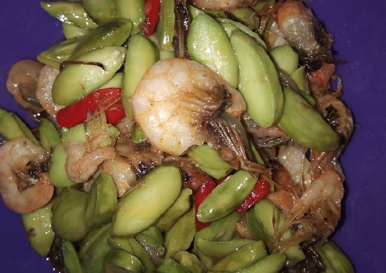 Tumis udang pete