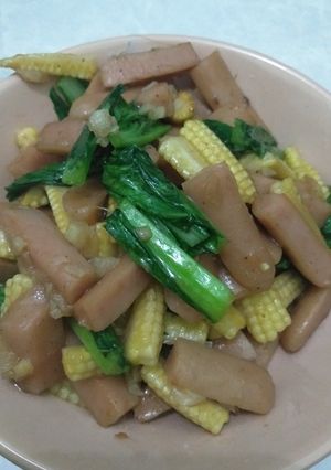 Foto resep Tumis Jagung Muda, Sawi, dan Sosis a la Anak Kos
