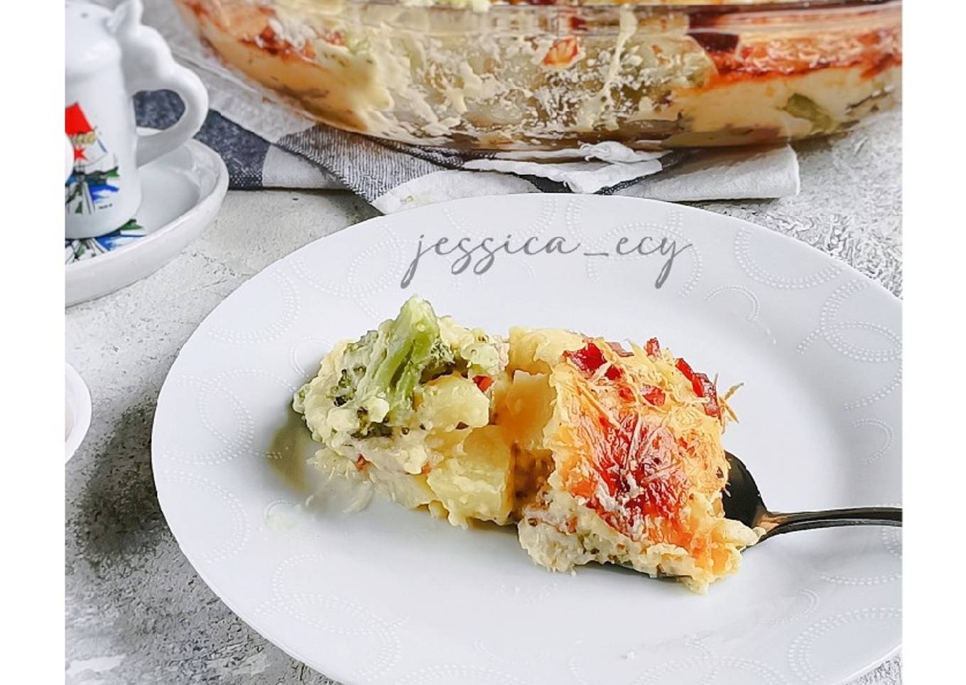 Kentang Brokoli Panggang Saus Keju