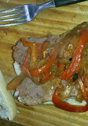 Una foto de Sandwiches de chorizo de cerdo a la pomarola. "al disco de arado"