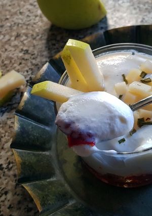 Una foto de Espuma de Queso con Mermelada de Tomate y Manzana