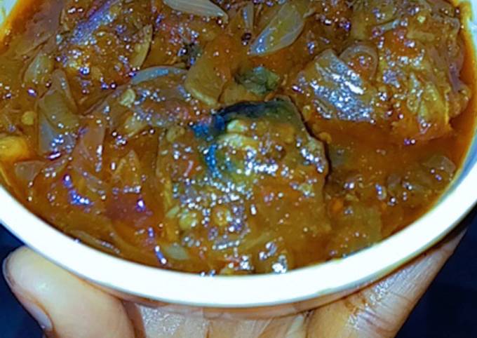 Fish and onion sauce Recipe by amynah_kb - Cookpad