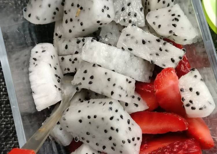 Dragon fruit salad