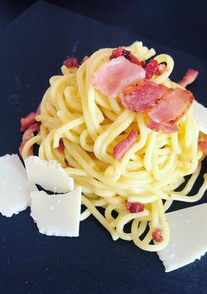 Une photo de Pâtes Carbonara « sans crème »