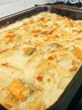 Cheesy white sauce gratin with chicken and kabocha