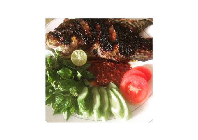 Ikan nila bakar pedas