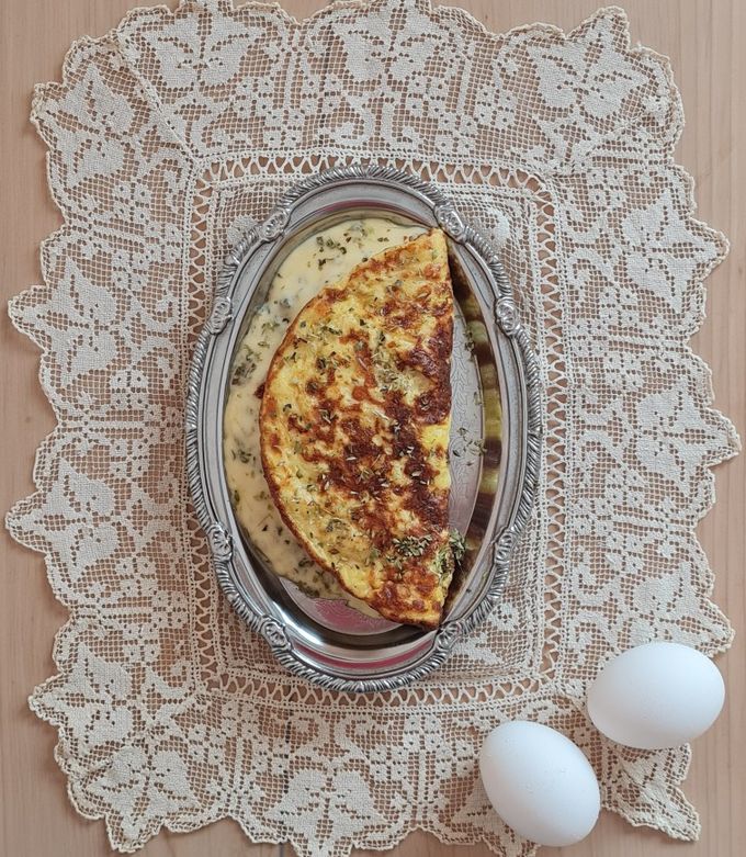 Una foto de Omelette de queso y orégano