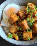 Spicy Tofu & Cashew Rice Bowl