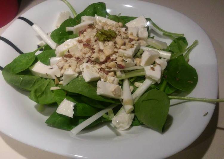 Espinaca con queso fresco