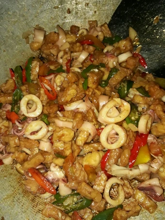 Cara Gampang Membuat Resep  Orek cumi asin + tempe yang Lezat, Enak Banget