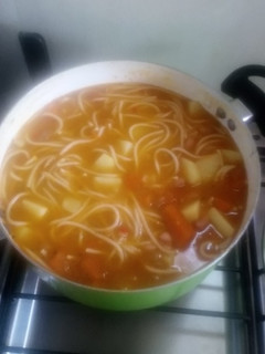 Una foto de Porotos con riendas