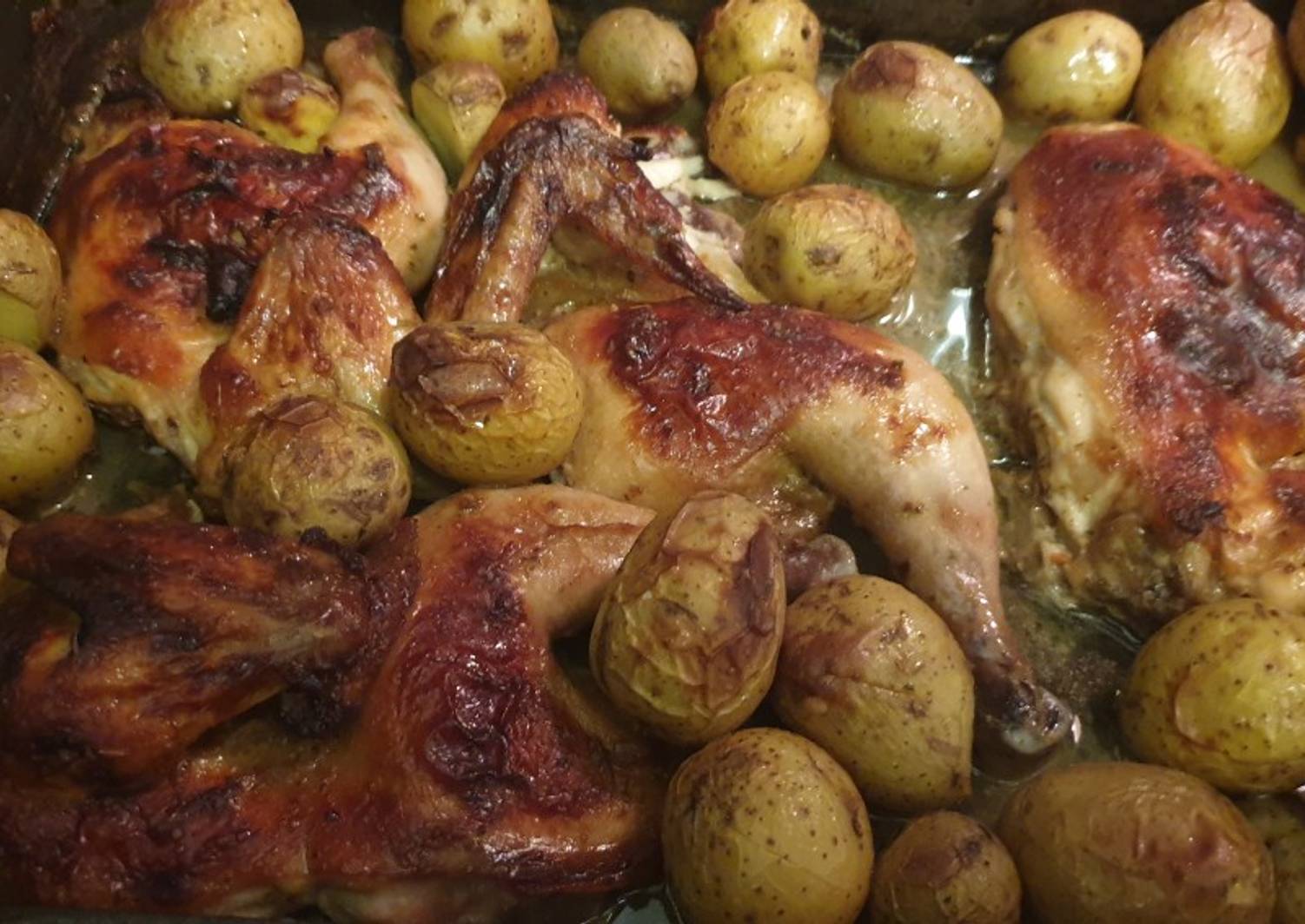 Картошка в мундире с курицей в духовке