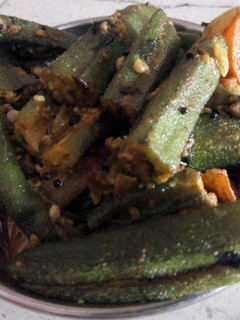 ભીંડી મસાલા(Bhindi masala Recipe in Gujarati) રેસીપી મુખ્ય ફોટો