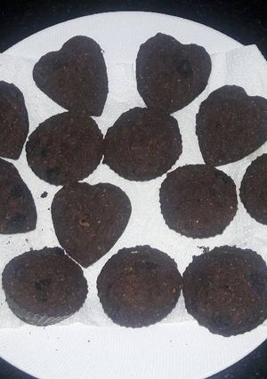 Una foto de Muffin de cacao amargo con bananas