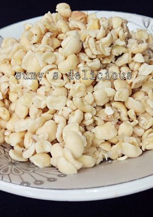 A picture of Simple way to peeled your beans.