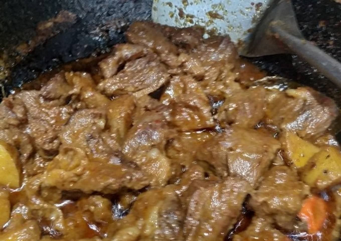 Rendang daging & kentang kecil