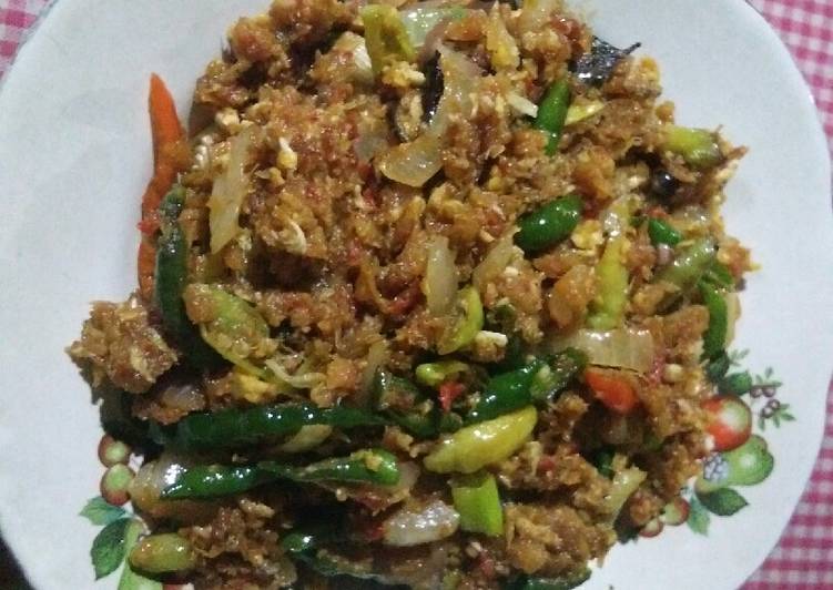 Tumbuk ikan asin cabe ijo modifikasi ala vivi