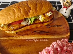 Gambar Burger Oblong Ayam Simple