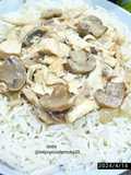 Poulet crémeux aux champignons de Paris et au riz basmati
