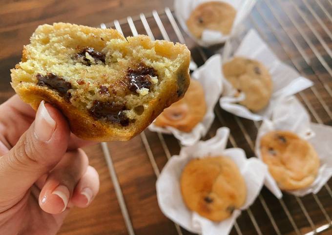 Step-by-Step Guide to Prepare Any-night-of-the-week Chocolate chips Cupcakes