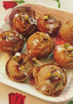 A picture of Banana cake in appe pan.