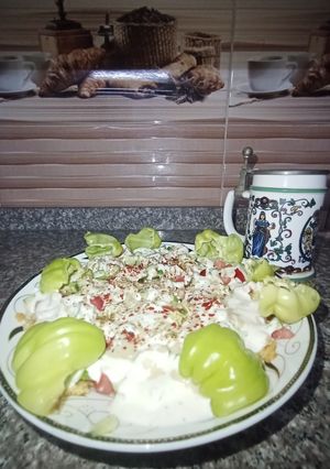 صورة لوصفة سلطة فلافل - فلافل فرط مع بندورة و خيار